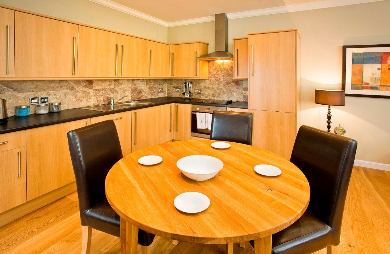 Old Town Suites - Royal Mile Эдинбург Экстерьер фото
